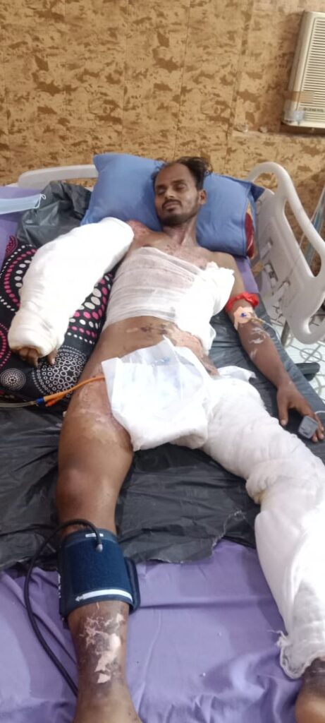 help anshu gupta - dosar vaish mahasamiti- donate -save a life campaign -lucknow united hospital- ahsu gupta मा0 राष्ट्रीय अध्यक्ष आदरणीय सुनील गुप्ता जी एवं समिति के सक्रिय सदस्यों ने यूनाइटेड हास्पिटल, राजा बाजार, लखनऊ में एडमिट श्री अंशू गुप्ता जी के परिजनों को आर्थिक मदद की है जिसके लिए पीड़ित परिवार सदैव आभारी रहेगा 👏🏻👏🏻 जो कि इस वक्त पीड़ित परिवार को और अधिक आर्थिक मदद की अति आवश्यकता है  । अतः आप सभी आदरणीय जानें से विनम्र आग्रह है कि कृपया पीड़ित परिवार को अपने अपने स्तर से उचित सहयोग करने का उचित प्रबंध अवश्य करेंगे यह हमें आप सभी मित्रों पर सम्पूर्ण विश्वास है  आप सभी से सादर सम्मान सहित अनुरोध 👏🏻💐💐