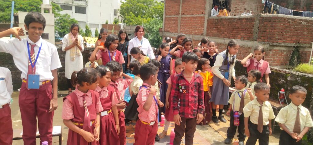 DOSAR VAISHYA KIDS BANIYA COMMUNITY IN UTTAR PRADESH CELEBRATES JHANDA GEET MAKER LATE SHRI PARSHAD SHYAM LAL JAYANTI -BARABANKI--SHRI SUNIL KUMAR GUPTA PRESIDENT TOP BANIYA LEADER IN UP -LAKHIMPUR BANIYA SAMAAJ-HARDOIALLOVERUP -BARABANKI KAVI SAMMELAN